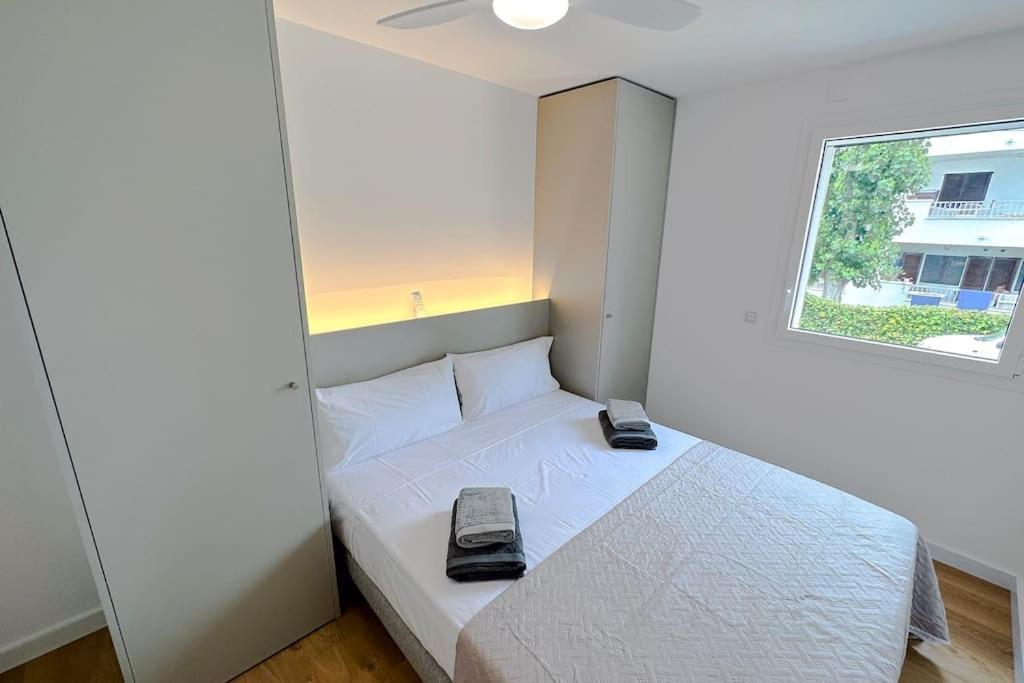 Can Romy Appartement T3 B - A 20M De La Plage De Cala Montgo L'Escala Exterior photo